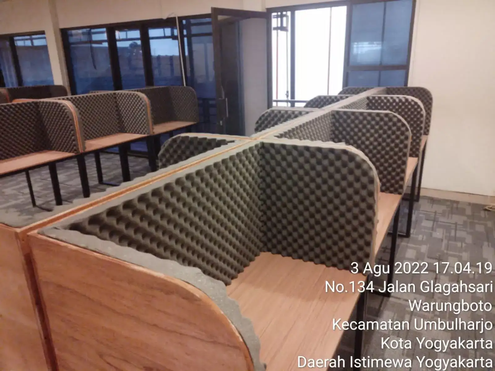 Kantor Ninja Xpress Yogyakarta, hasil pekerjaan interior, dan MEP oleh PT Mandala Pilar Indonesia.