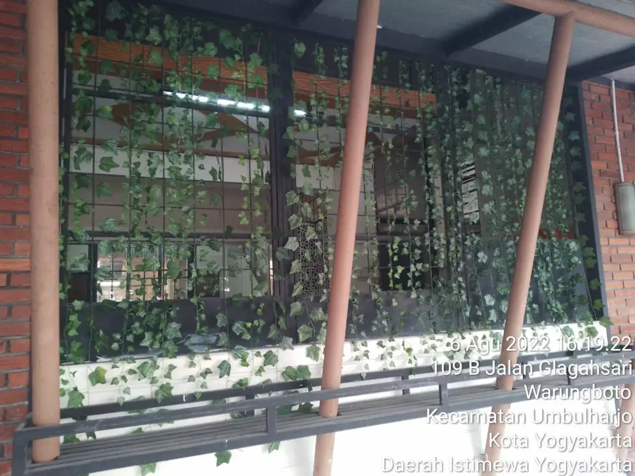 Kantor Ninja Xpress Yogyakarta, hasil pekerjaan interior, dan MEP oleh PT Mandala Pilar Indonesia.