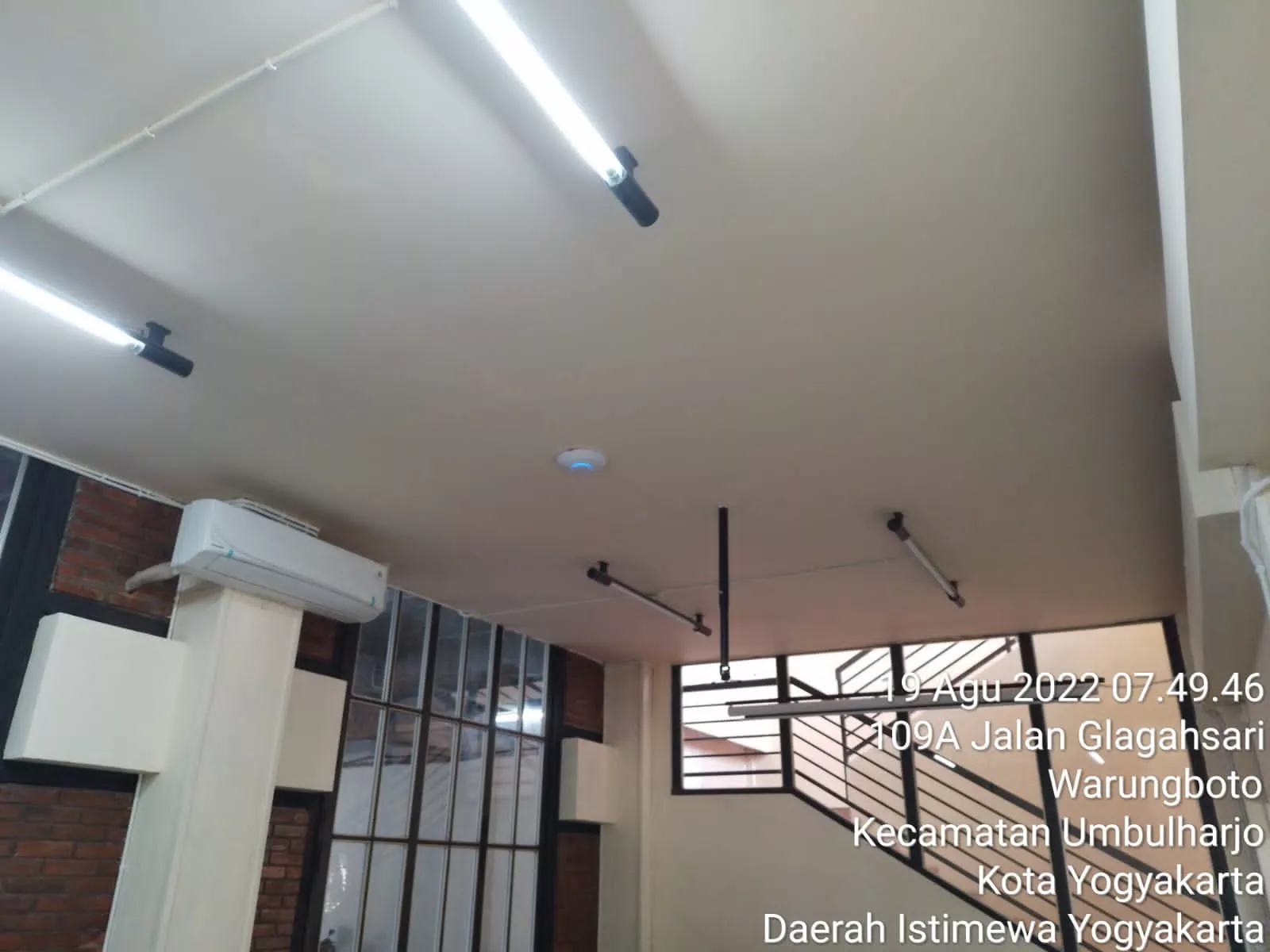 Kantor Ninja Xpress Yogyakarta, hasil pekerjaan interior, dan MEP oleh PT Mandala Pilar Indonesia.