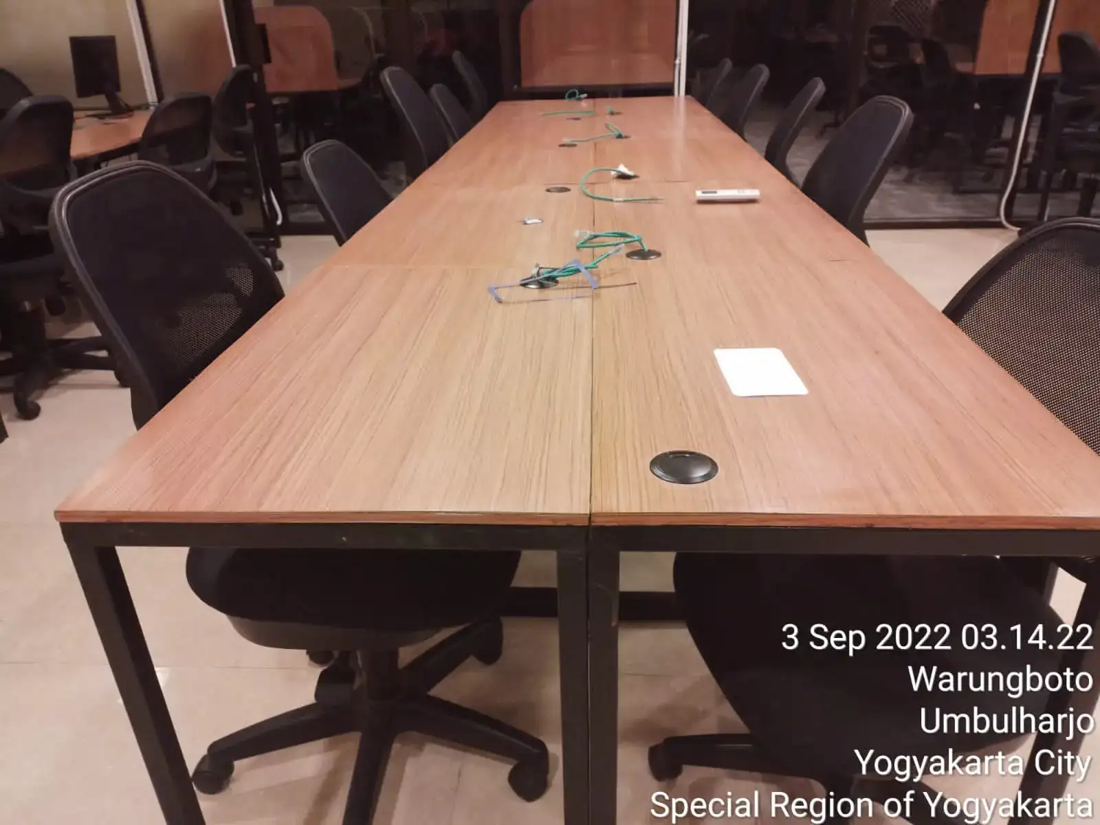 Kantor Ninja Xpress Yogyakarta, hasil pekerjaan interior, dan MEP oleh PT Mandala Pilar Indonesia.