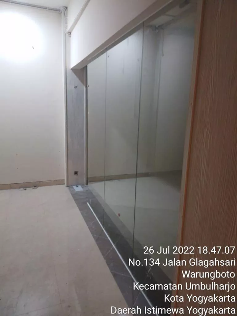 Kantor Ninja Xpress Yogyakarta, hasil pekerjaan interior, dan MEP oleh PT Mandala Pilar Indonesia.