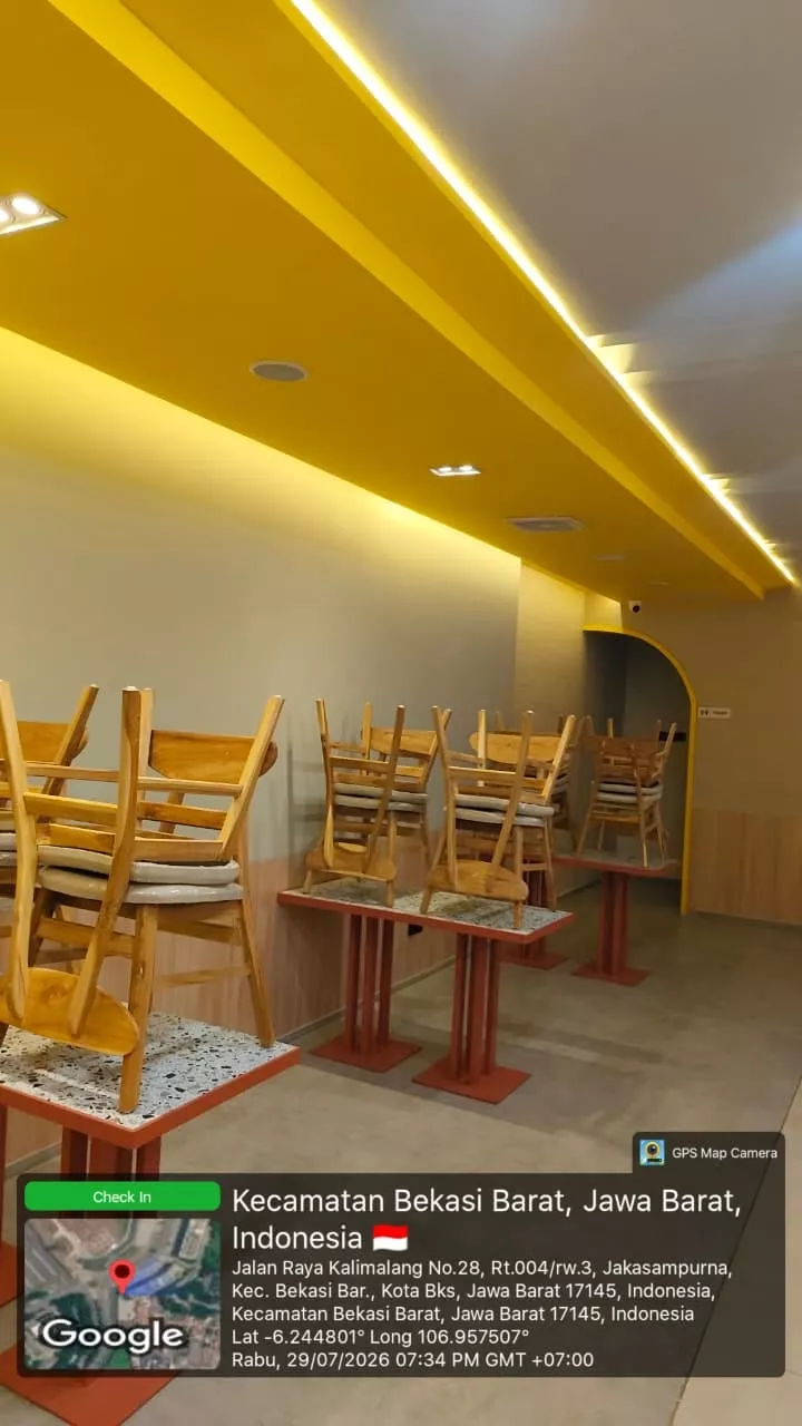 Tampak interior dalam chickster kota bintang, sebagai portofolio Mandala Pilar Indonesia.